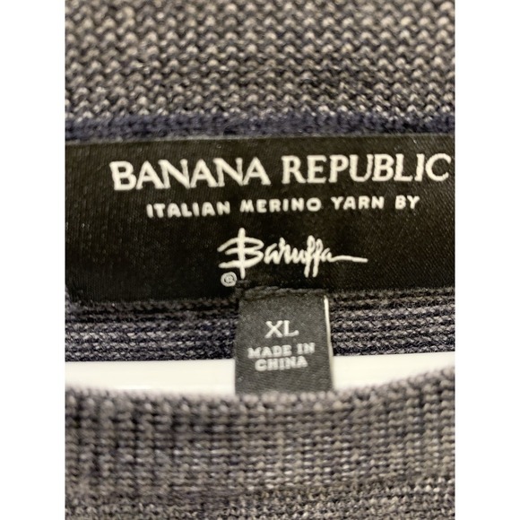 Banana Republic Sweater Men's Medium Gray Pullover Knit Pattern - Picture 3 of 3